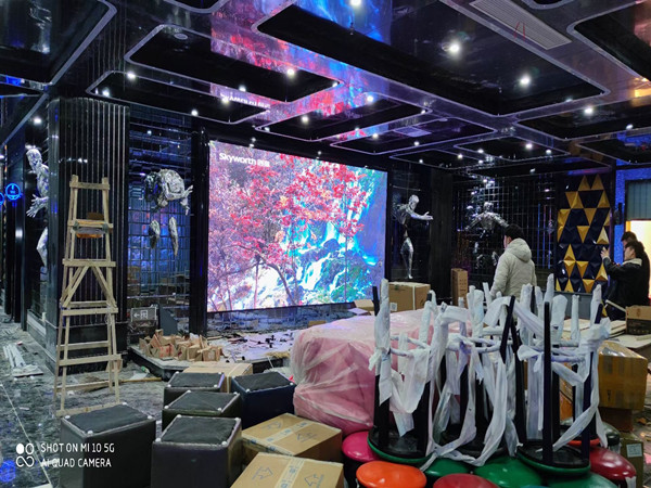 龙州室内P2.5全彩显示屏